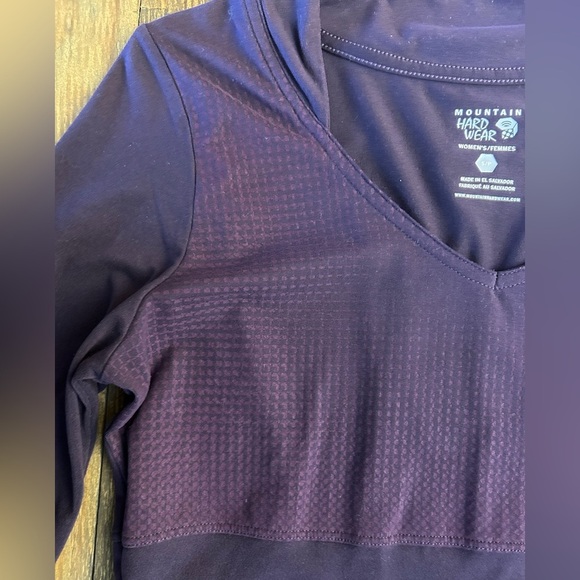 Mountain Hardwear Outdoor Hiking Butter Dress in Purple Long Sleeves - Picture 9 of 10